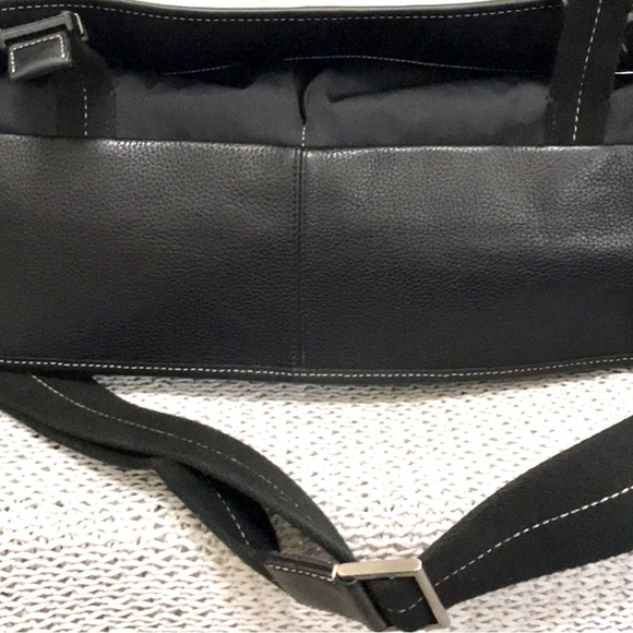 Coach Unisex Satchel - Like New - Picture 3 of 12